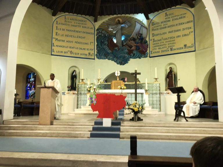 Messe d&rsquo;accueil pour une rentrée autrement.